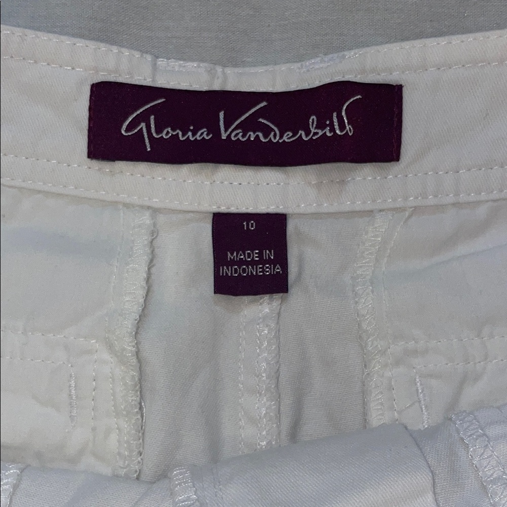 Women’s Gloria Vanderbilt White Casual Shorts Size 10 - Picture 2 of 6